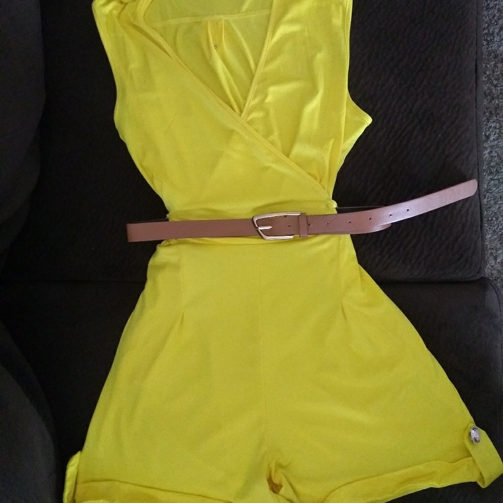 Yellow romper with pockets and belt